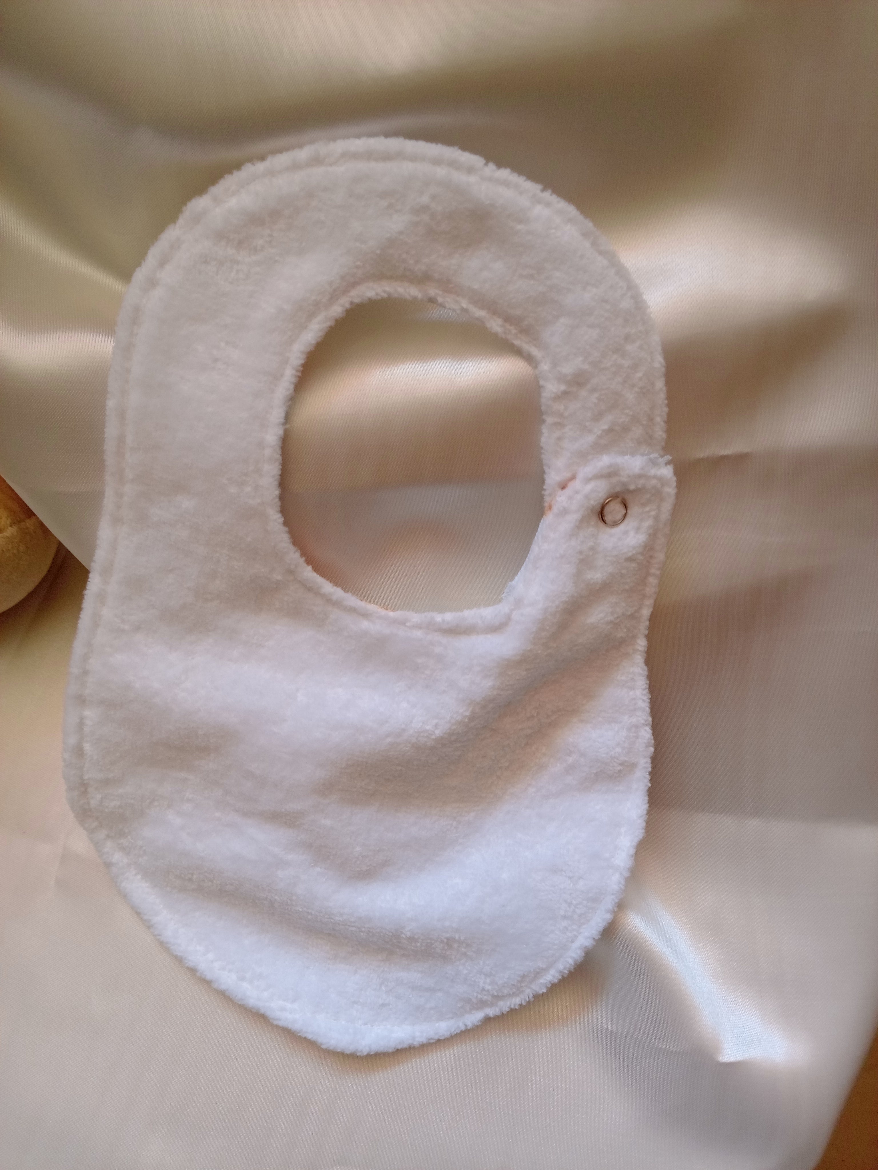 Bavaglino Neonato in Cotone e Spugna – Realizzato a Mano, Personalizzabile con Nome