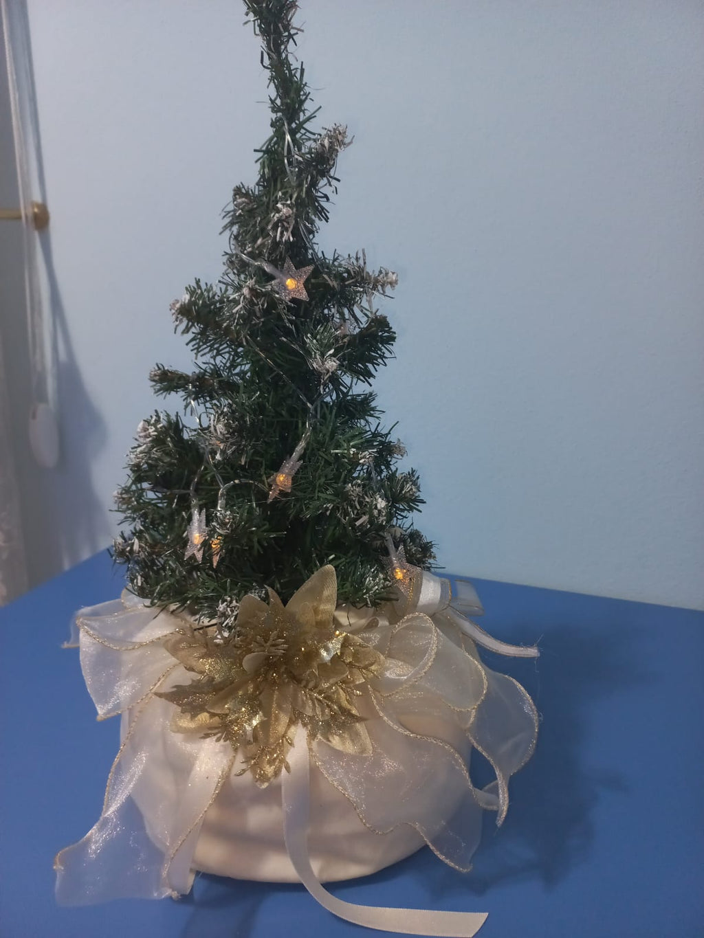 ALBERELLO DI NATALE IN BON BON DI VELLUTO