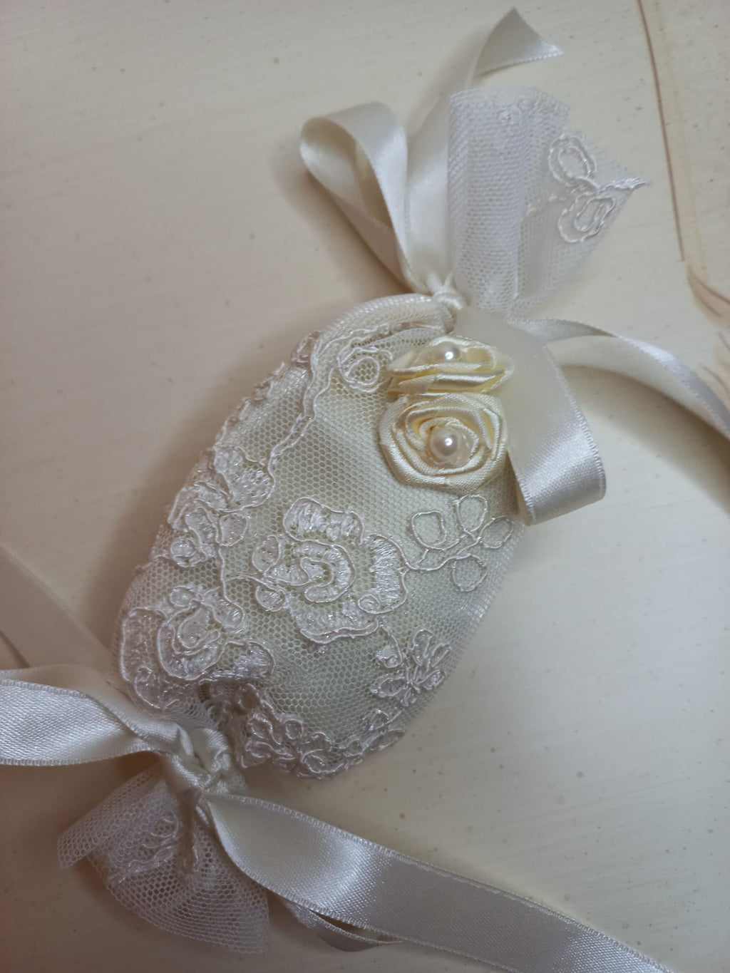 Saponetta a Caramella in Pizzo - Bomboniera Artigianale