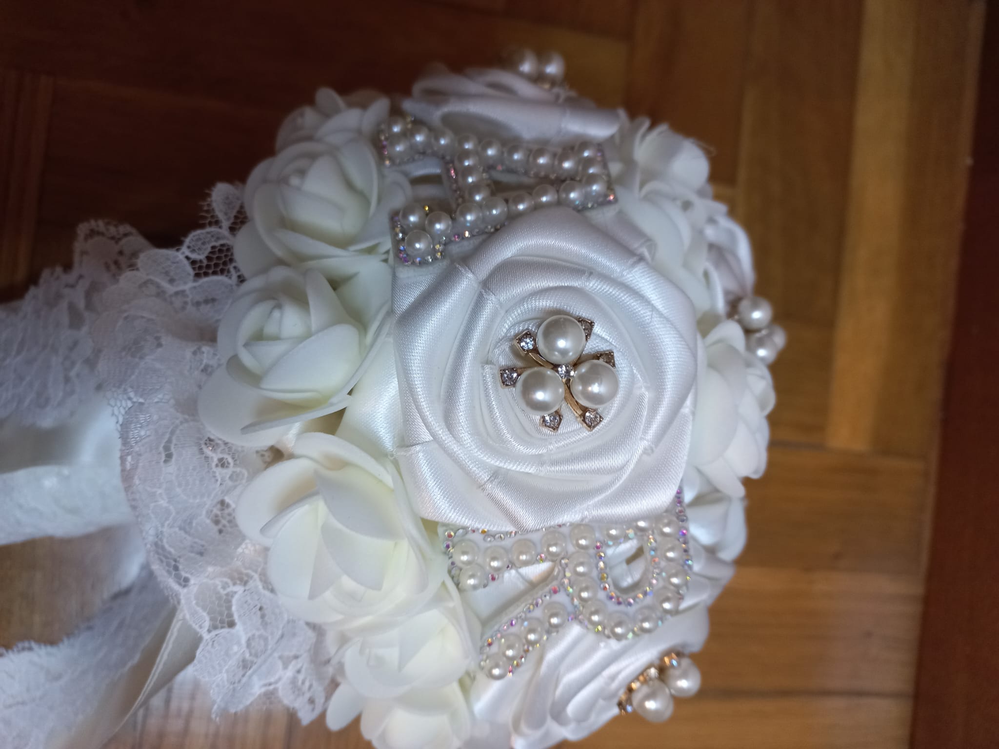 Bouquet Sposa con Rose Fatte a Mano Avorio Chiaro - Artigianale