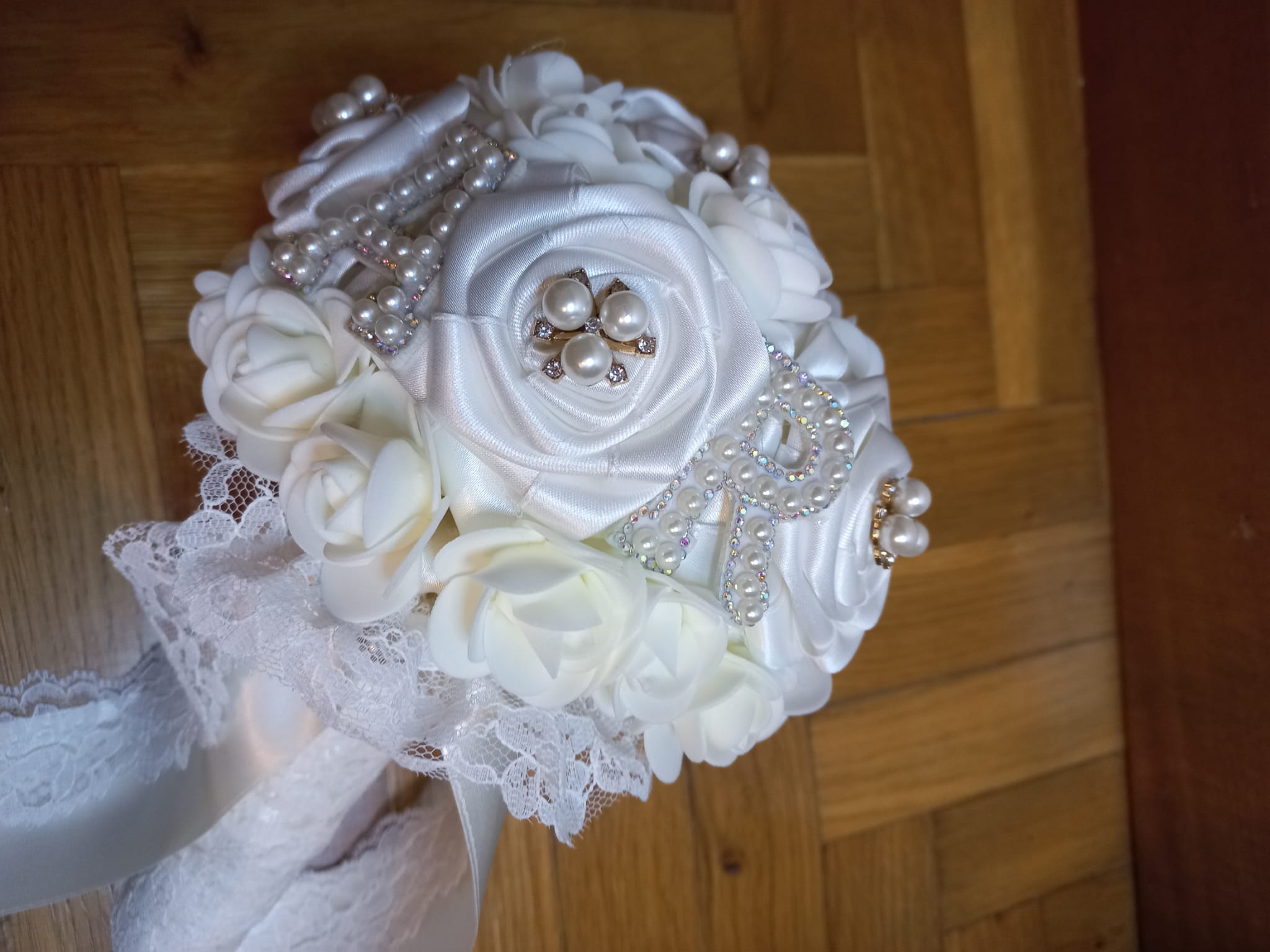 Bouquet Sposa con Rose Fatte a Mano Avorio Chiaro - Artigianale