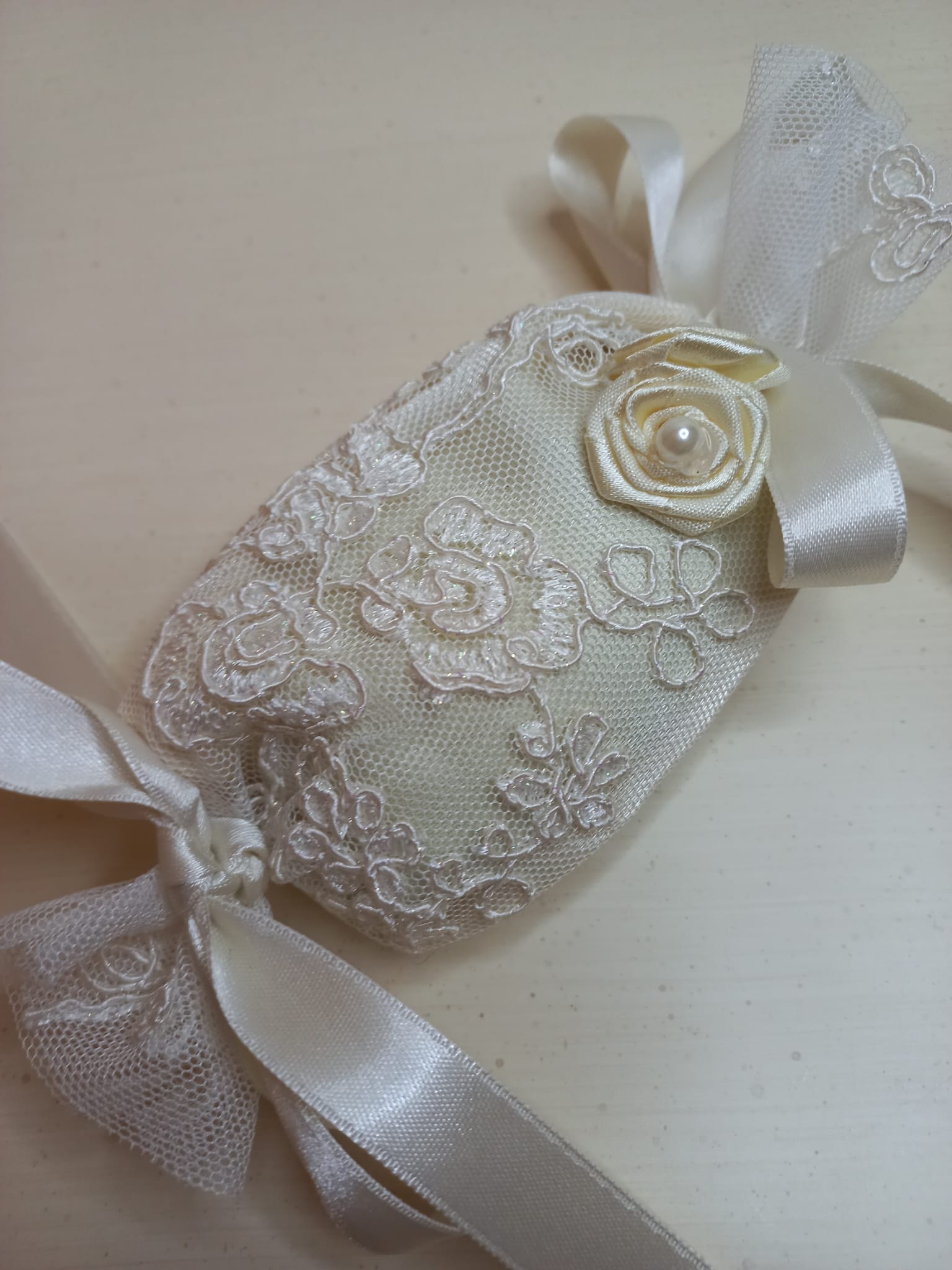 Saponetta a Caramella in Pizzo - Bomboniera Artigianale