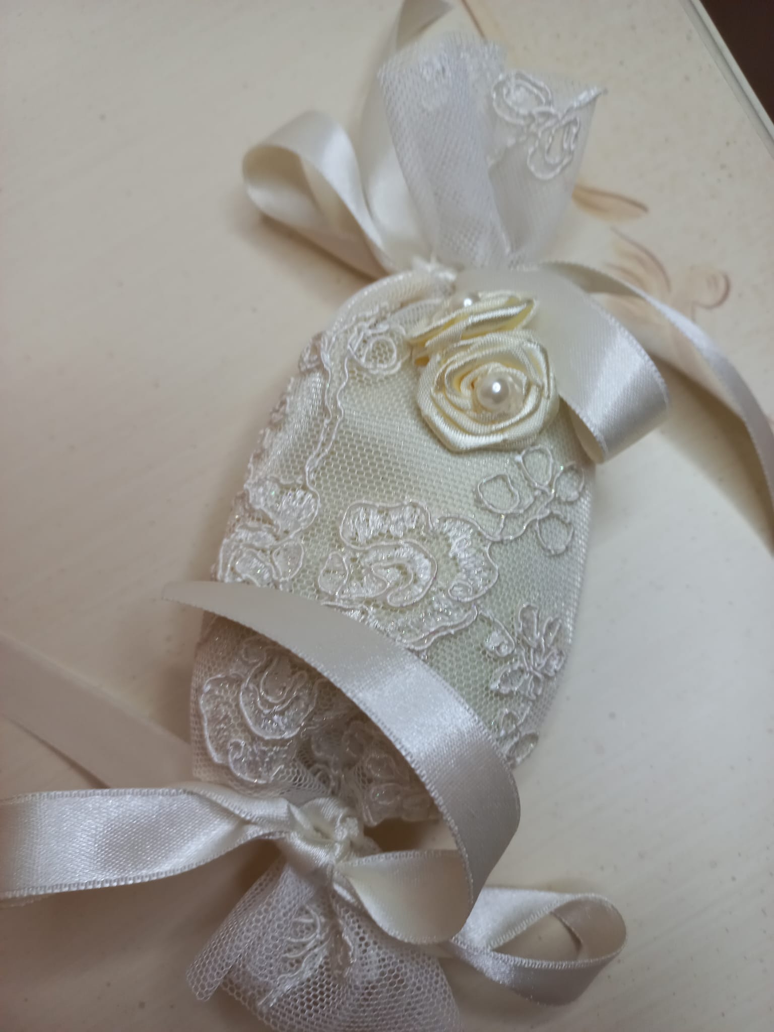 Saponetta a Caramella in Pizzo - Bomboniera Artigianale