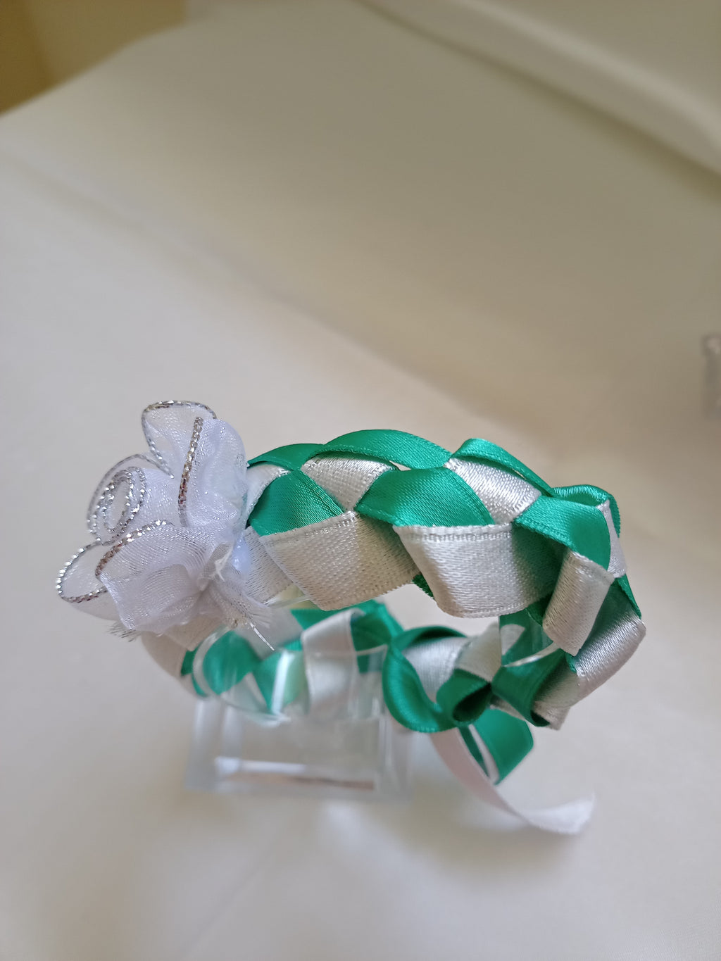BRACCIALETTO DA CERIMONIA FATTO A MANO DI NASTRO RASATO CON EFFETTO TRECCIA