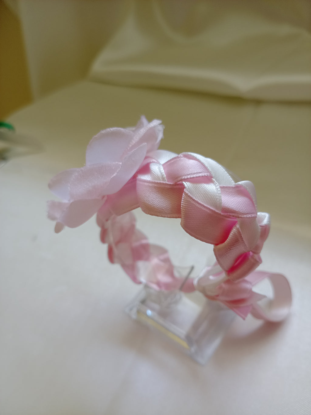 BRACCIALETTO DA CERIMONIA FATTO A MANO DI NASTRO RASATO CON EFFETTO TRECCIA