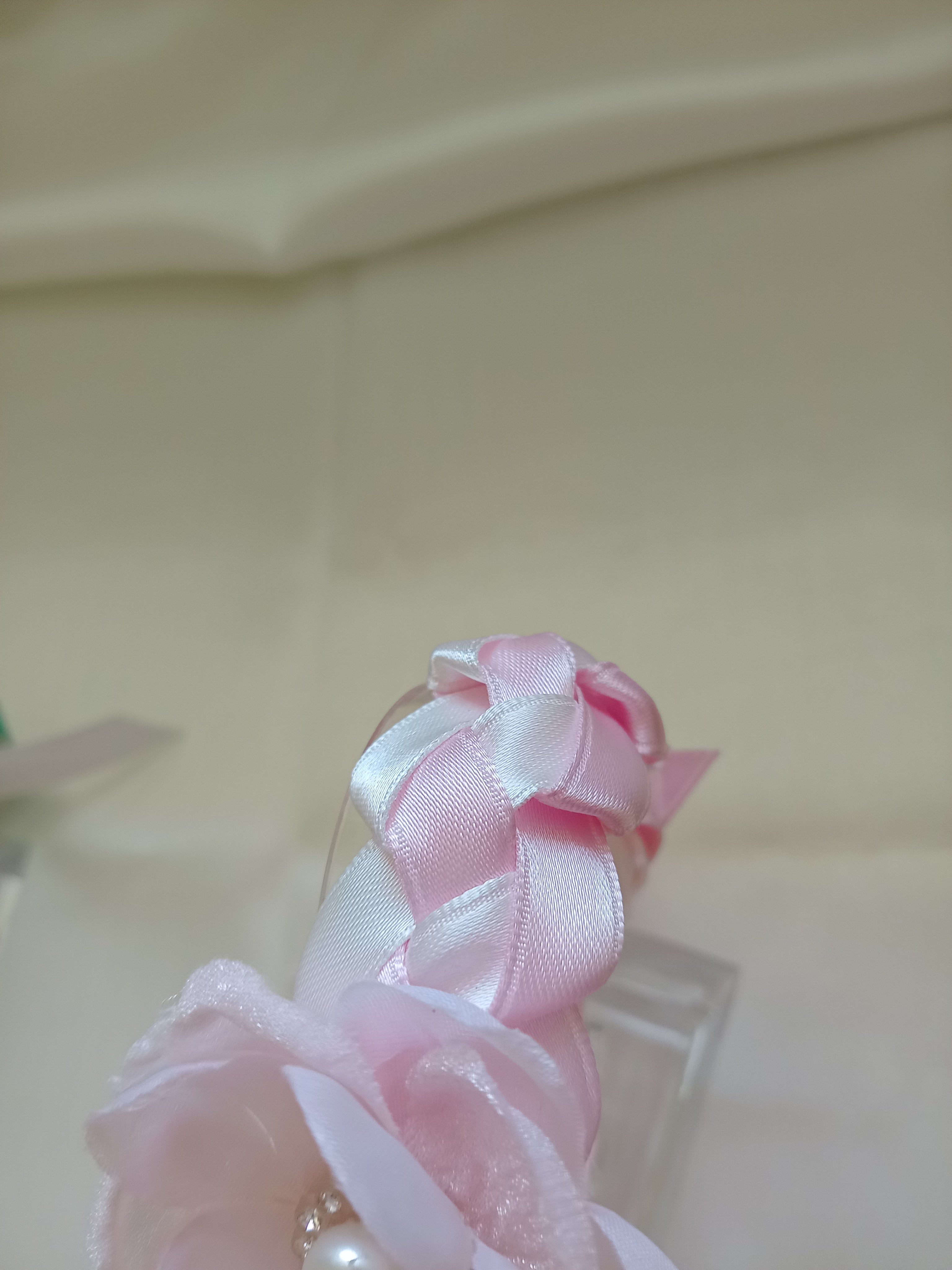 BRACCIALETTO DA CERIMONIA FATTO A MANO DI NASTRO RASATO CON EFFETTO TRECCIA