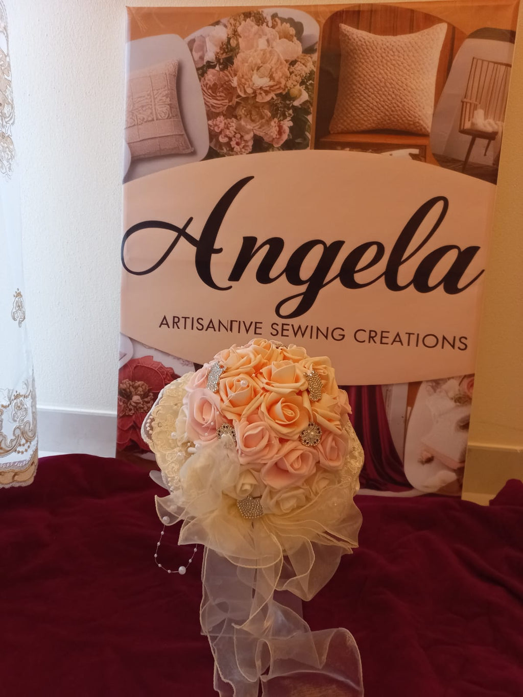 Bouquet Sposa Elegante con rose in Lattice e Perle-Fatto a Mano