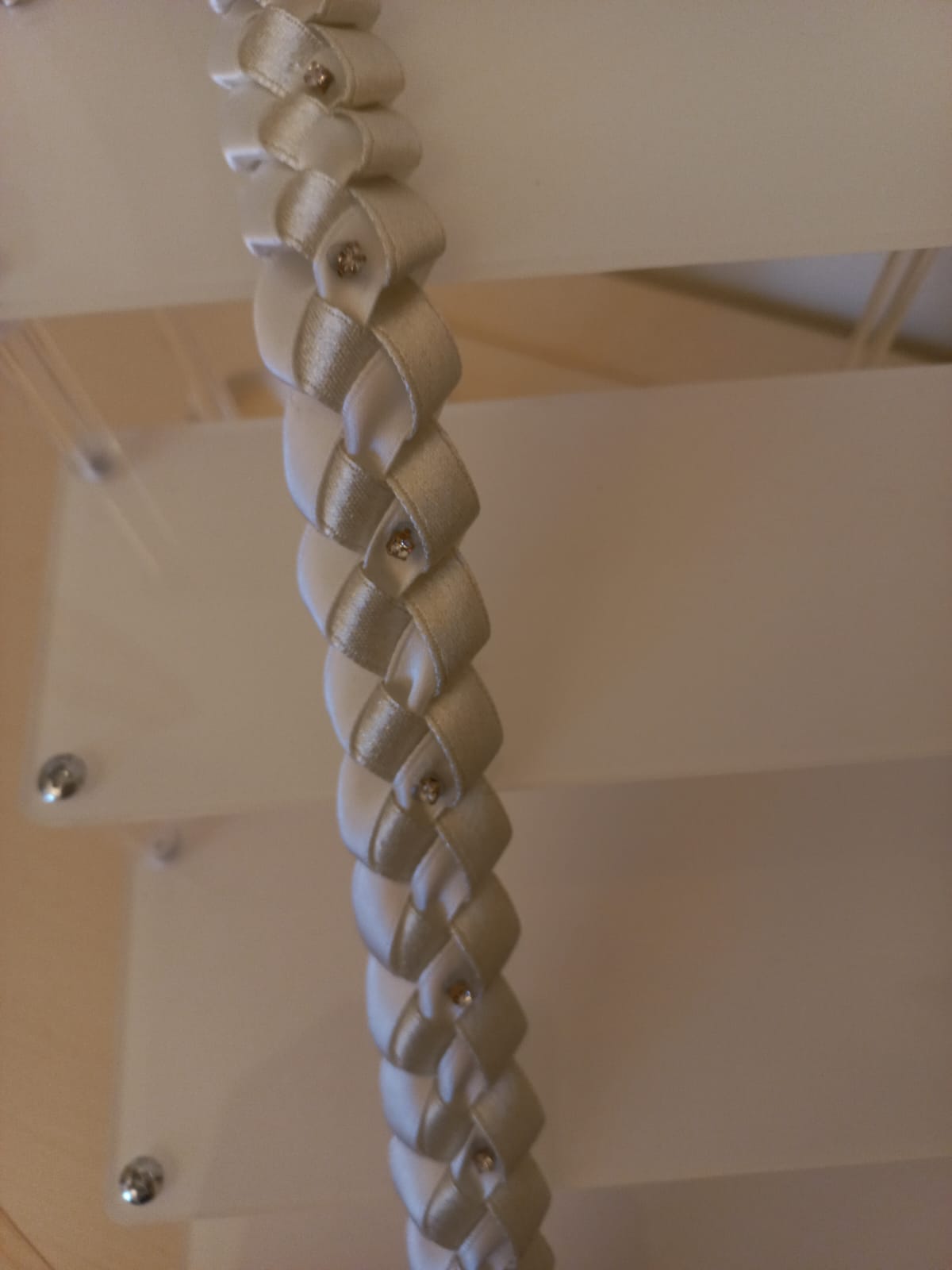 CINTURA EFFETTO TRECCIA REALIZZATA A MANO CON NASTRO RASATO