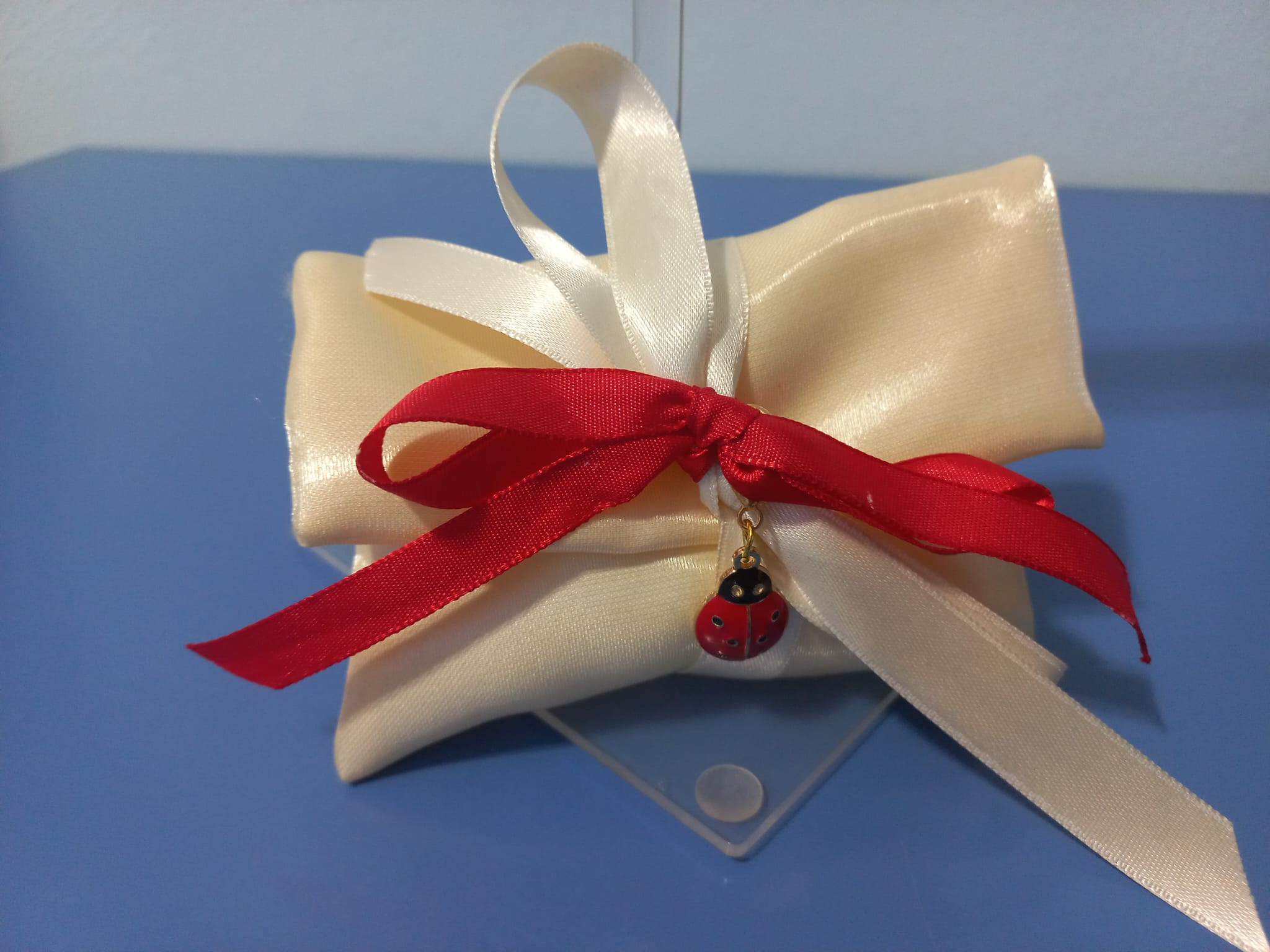 Sacchettino porta confetti/bomboniera/segnaposti