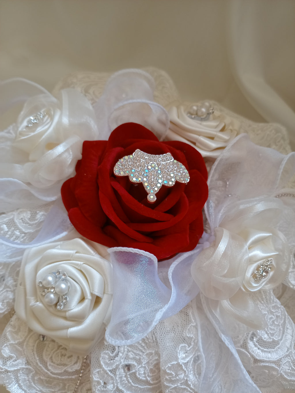 Bon Bon Sposa – Segnaposto Elegante in Velluto e Pizzo, Fatto a Mano