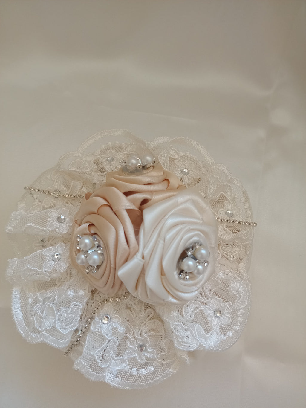 Bon Bon in Velluto con Rose – Bomboniera Matrimonio Fatta a Mano